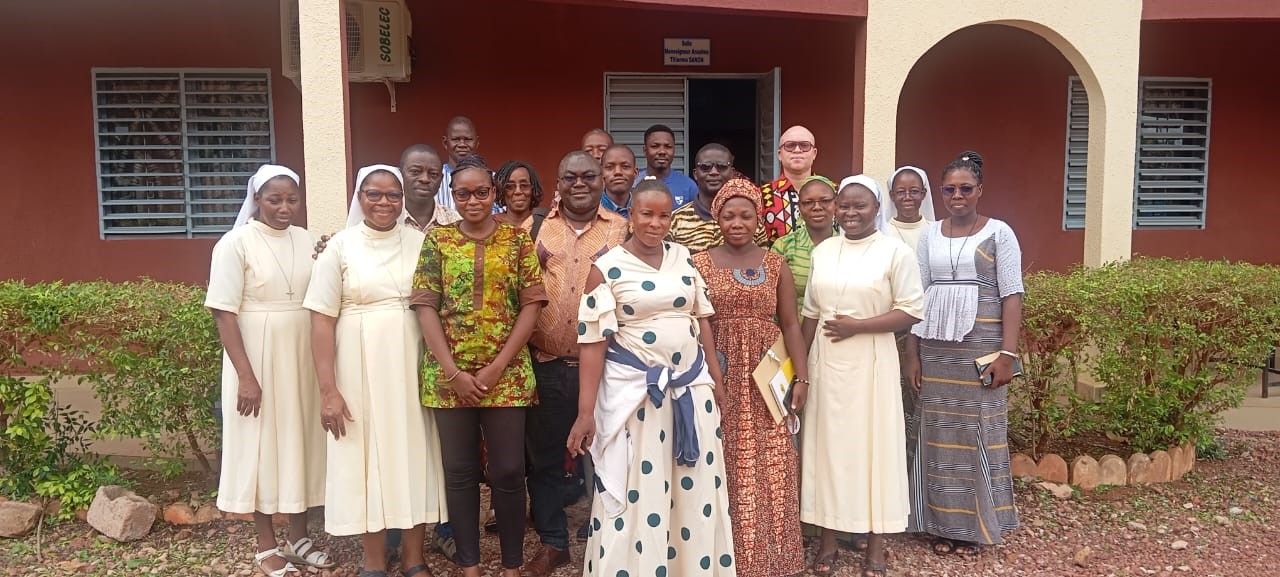 Photo de groupe formation sur la sauvegarde et la protection des enfants handicapés